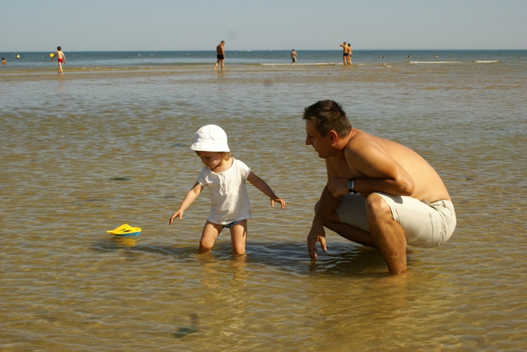 Toddler friendly beaches in Normandy