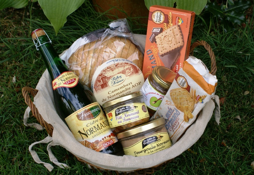 Hamper for early ird bookings at Eco-GItes of Lenault, Normandy